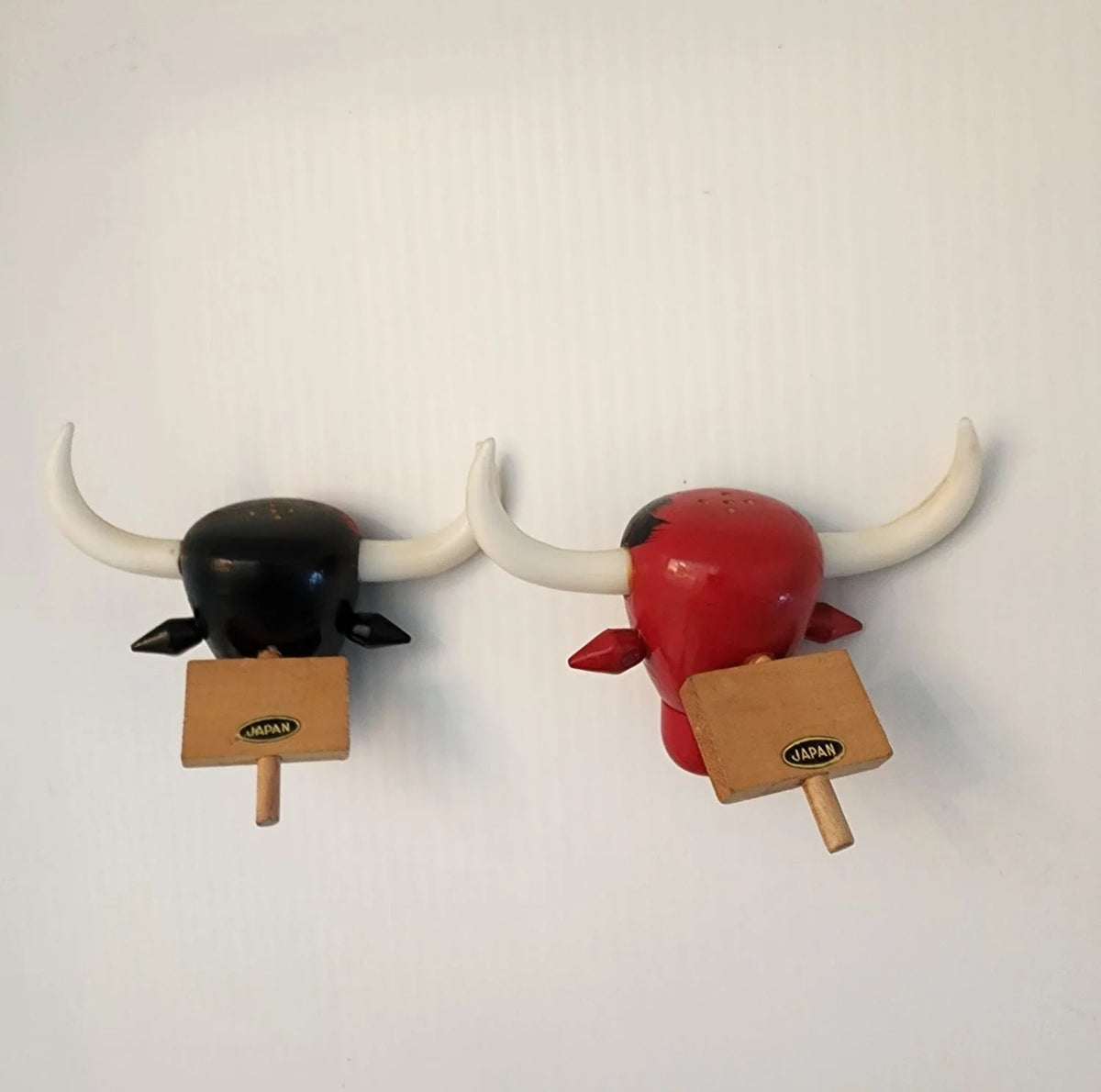 Wooden Bull Head Vintage Salt & Pepper Shaker Set - Mulberry Lane Inspirations collecting Salt & Pepper Shakers